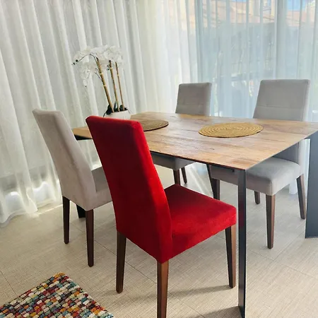Modern Holiday Apartments Apartment