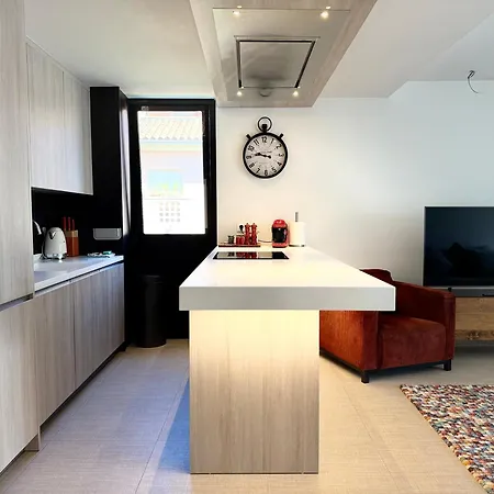 Modern Holiday Apartments